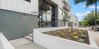 ST Living at 1422 Tamarind | Come Home to Elevated Comfort Gallery 3