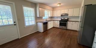 3/2 House in Woodfin Estates $1,795 Gallery 9