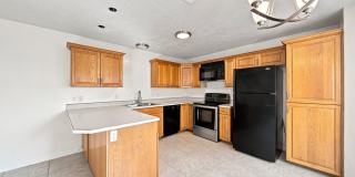 Make a Splash in Your New 3-Bedroom Condo! Gallery 1