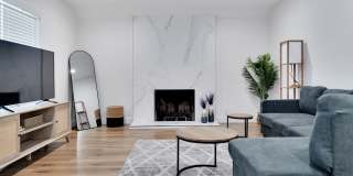 6116 South La Cienega Boulevard Gallery 8