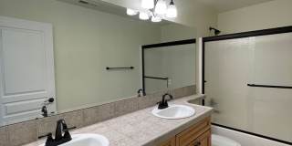 Old Mill Townhome Available 6/19 Gallery 16