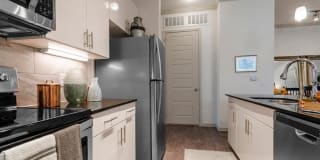 Berkshire Creekside Gallery 14