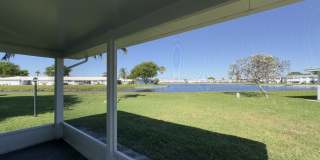 Lakefront 2BR Home in 55+ Leisureville Community Gallery 21