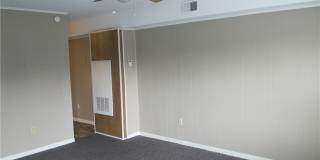 401 Greenville Street Gallery 6