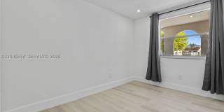 171 W 13th St Gallery 14