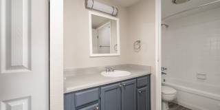 Uptown Square Apartments Gallery 49