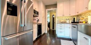 2BD/3BA - Beautiful Gated Los Altos Condo with Detached Garage & Private Storage Gallery 10
