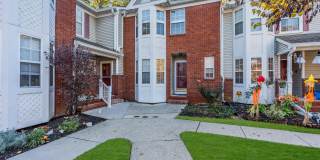 31 Lexington Court Gallery 1