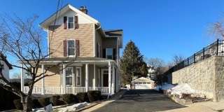 19 Hudson Terrace unit: 2Nd Floor (Walkup) Gallery 1