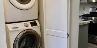 1101 West 4th Street Gallery 8