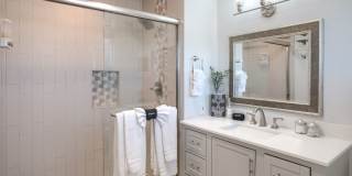 Charming 4BR House in Scottsdale Gallery 18