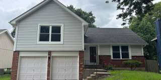 3 BR/2 BA | Updated Single Family Home | 2-Car Garage | Fenced backyard! Gallery 1