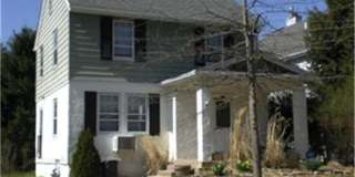 922 DELMONT Drive Gallery 1