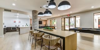 Triana Triana Gallery 42