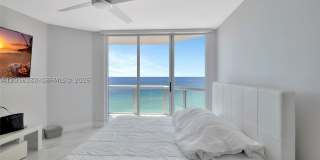 16425 Collins Ave Gallery 16