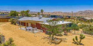 3 Bedroom 1.5 Bath Modern Farmhouse near JT National Park * MOVE IN SPECIAL* Gallery 30