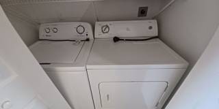 3/2 Condo in gated community off Colonial Blvd Gallery 17