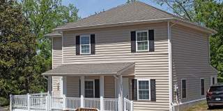 Charming Move-in Ready Downtown Home With Updates Gallery 1