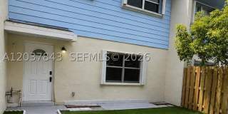 22330 SW 103rd Ct Gallery 1