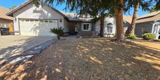 3 Bedroom 2 Bathroom in NE Visalia! Gallery 1