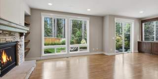 4bd/4.5ba Sammamish Home Gallery 15