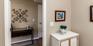 Fully Furnished Downtown 2 Bed, 4 Bath Executive Townhouse Gallery 41