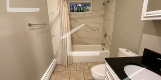 huge 3 bed in Somerville Gallery 4