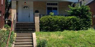 Charming 3 bedroom home in Carrick available September 1! Gallery 5