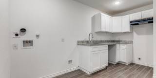 1835 W Poplar Gallery 9