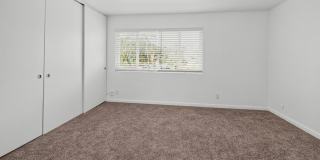 3 Bed / 1.5 Bath Townhome! Gallery 12