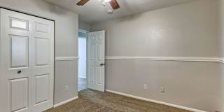 Students Welcome! Move In Special-$200 Off 1st Months Rent! Fantastic & Classy 2-Bed 2-Bath Ranch-Style 2nd Floor Condo Gallery 18
