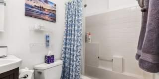 Charming comfy Studio in La Jolla Village! Gallery 25