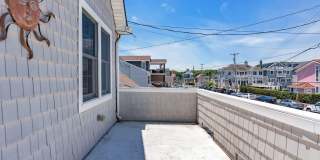 216 4th Avenue Gallery 27