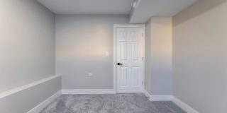 5552 S Shields Avenue Gallery 26