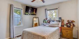 Beautiful 4-Bedroom, 1.5 Bathroom Home Gallery 9