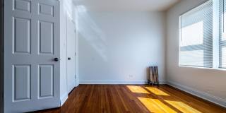 8000 S Maryland Gallery 12