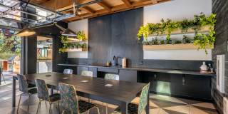 Arlo Gallery 48