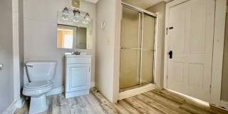 Charming 2 Bedroom Home Available! Gallery 8