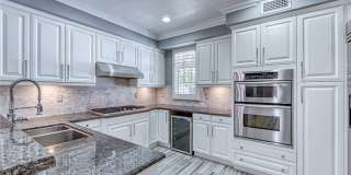 2682 Bungalow Place Gallery 5