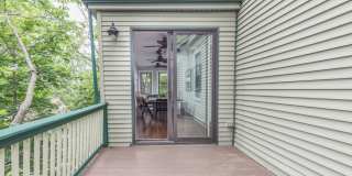 Charming 4 bedroom - No Broker Fee Gallery 3