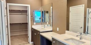5025 E Beacon Ridge Drive Gallery 15