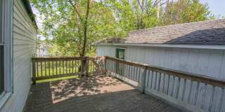 4-Bed Farmhouse Minutes from UVM Campus (30 Chase St) Gallery 21