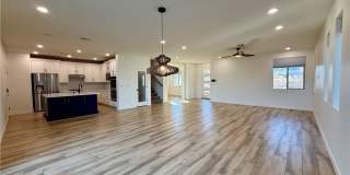 936 E Sunset Road Gallery 7