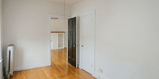 4844 N. Rockwell Apt. Gallery 21