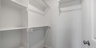 7421 29th Street Gallery 22