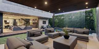 418 N Sweetzer Ave Gallery 32