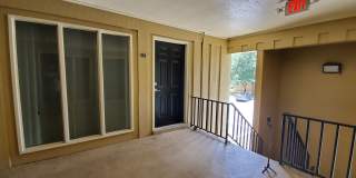 FOR RENT 1 bedroom, 1 bathroom, upper floor condo. Gallery 20