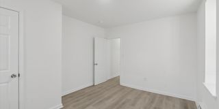 3827 CAMBRIDGE Street Gallery 3