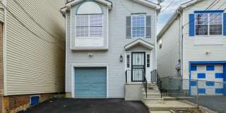 114 Watson Avenue Gallery 1