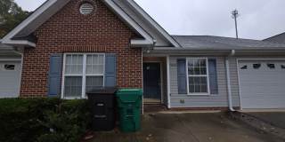 2 BR Townhome! Gallery 1